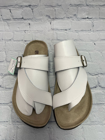 Size 6 Ladies White White Mountain Sandal