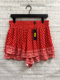 Size Medium Ladies Red Print Gianni Bini Shorts