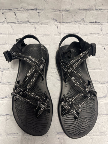 Size 7 Ladies Black CHACO Sandal