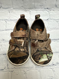 Size 3 Boy's Brown Camoflage Realtree Shoe
