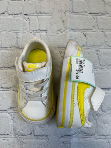 Size 5 Boy's Yellow Nike Tennis Shoe