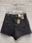 Size 6 Ladies Black Denim Levi's Shorts