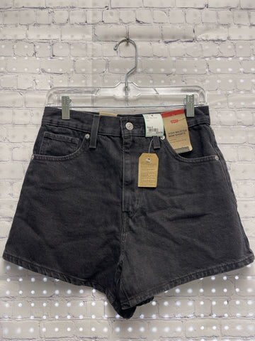 Size 6 Ladies Black Denim Levi's Shorts