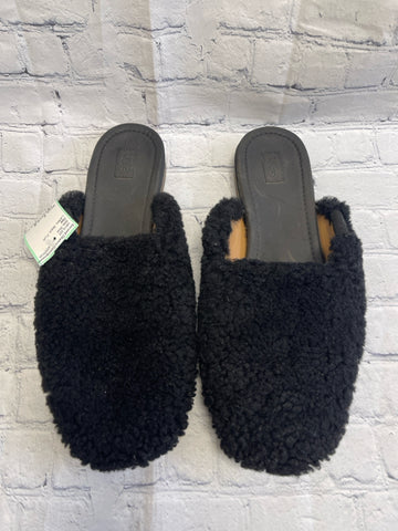 Size 9 Ladies Black FUR Ugg Slide Shoe