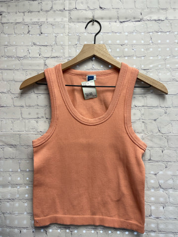 Size Large Ladies Pink Ribbed Old Navy Tank Top