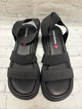Size 4 Girl's Black Steve Madden Sandal