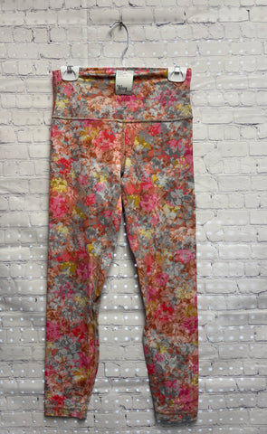 Size 6 Ladies Gray Floral lulu lemon Workout Leggings