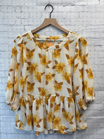 Size Medium Ladies Cream Floral Versona Blouse