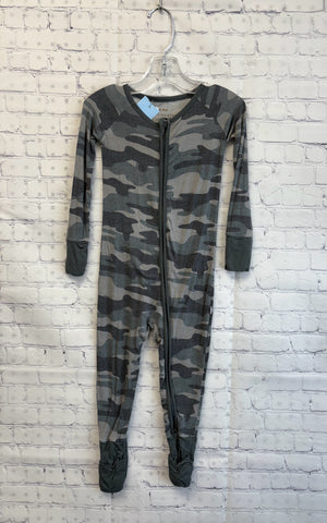 Size 18-24 Months Boy's Green Camoflage Little Sleepies Sleeper