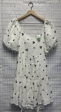 Size Large Ladies White Print Dress