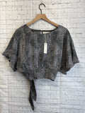 Size Medium Ladies Black Print She + Sky Blouse