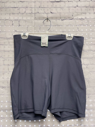 Size X-Large Ladies Gray Old Navy Workout Shorts