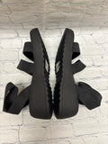 Size 4 Girl's Black Steve Madden Sandal