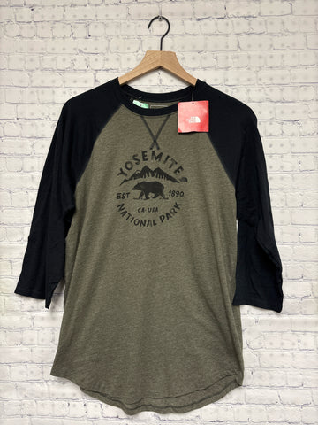 Size Small Men's Black The North Face Top