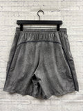 Size Large Men's Gray lulu lemon Shorts
