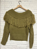 Size Medium Ladies Green Knit Sweater