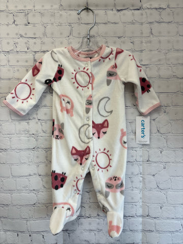 Size 3 Months Girl's White Print Carters Sleeper