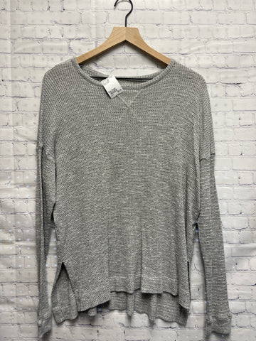 Size Small Ladies Gray American Eagle Top