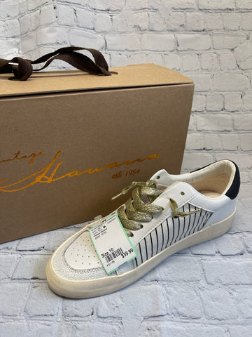 Size 10 Ladies White Vintage Havana Tennis Shoe