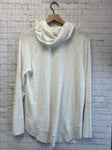 Size Large Ladies White Versona Top