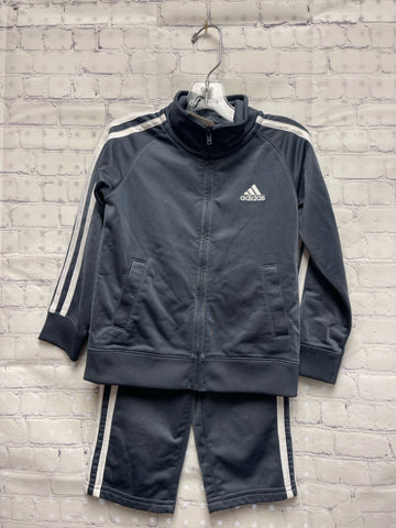 Size 3t Boy's Gray Adidas Pantset