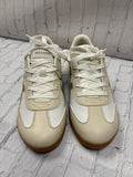 Size 9 Ladies White Skechers Tennis Shoe