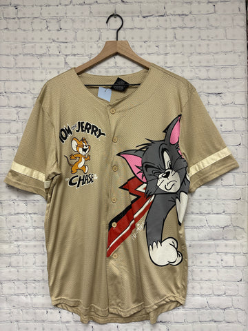 Size Medium Men's Tan Shirt
