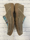 Size 10.5 Ladies Brown Print Roper Shoe