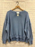 Size X-Small Ladies Blue American Eagle Top