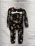 Size 4 Unisex Black Print Baby Gap PJ Set