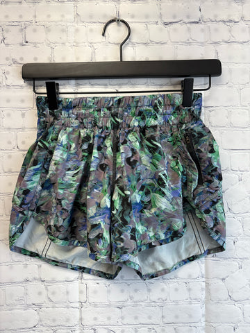 Size 4 Ladies Multi-Color Print lulu lemon Workout Shorts