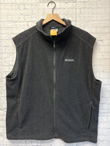 Size XL Men's Gray Columbia Vest