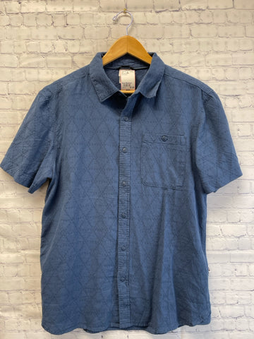 Size Medium Men's Blue The North Face Shirt