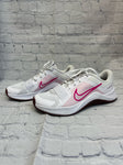 Size 8 Ladies White Nike Tennis Shoe