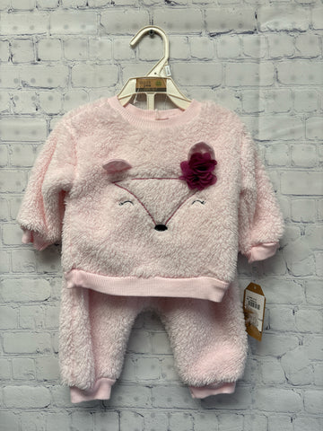 Size 3-6 months Girl's Pink FUR Chick Pea Pantset