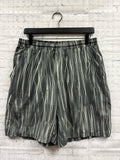 Size Large Men's Gray Print lulu lemon Shorts