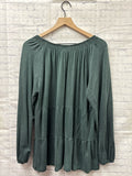 Size Large Ladies Green wonderly Blouse