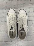 Size 6.5 Ladies White Leather Converse Tennis Shoe