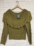 Size Medium Ladies Green Knit Sweater