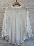 Size X-Large Ladies White Versona Blouse
