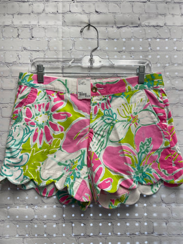 Size 6 Ladies Pink Floral Lilly Pulitzer Shorts