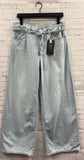 Size 6 Ladies Denim Levi's Jeans