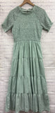 Size Small Ladies Green Print Dress