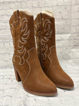 Size 6 Ladies Brown Pioneer Woman Boot