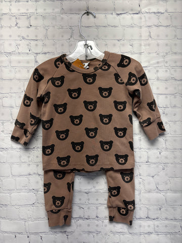 Size 18-24 Months Boy's Brown Print Little Ones Shop PJ Set