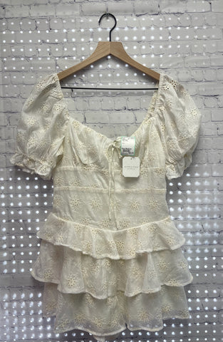 Size Medium Ladies White Altar'd State Romper